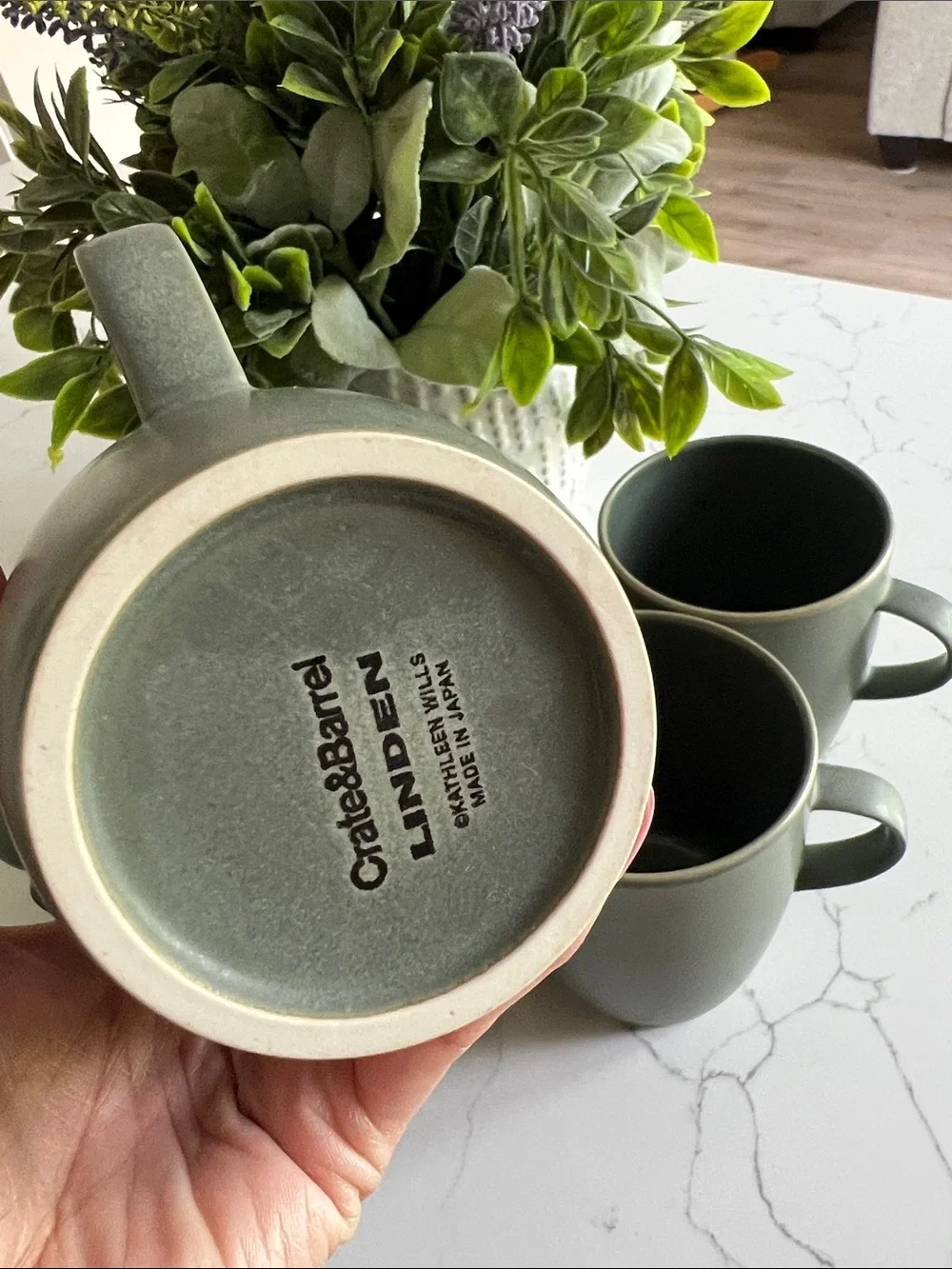 Crate&Barrel Matte Green Ceramic Tea Mugs with Sugar and Creamer